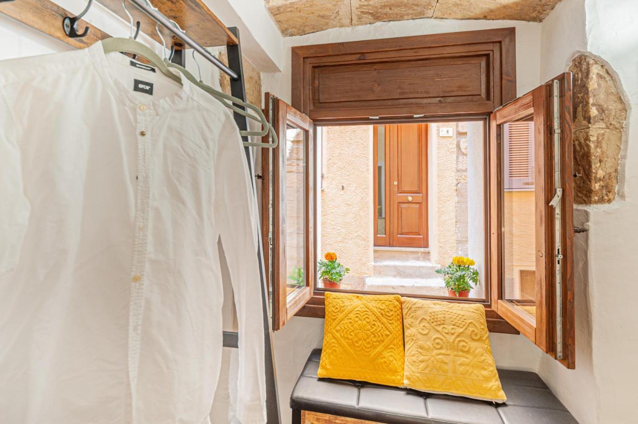 Romantic Loft With Jacuzzi In The Castle Кастельсардо Экстерьер фото